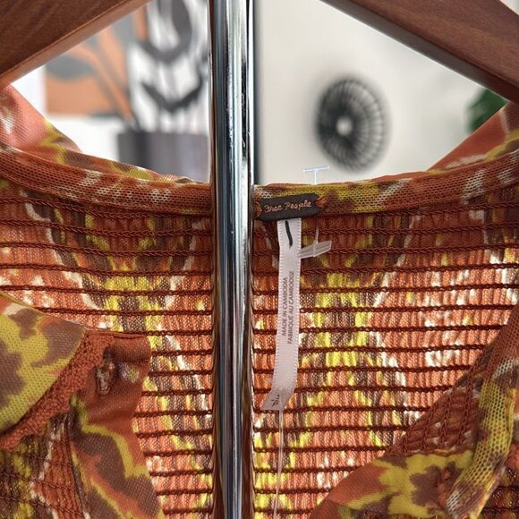 NWOT Free People Caught a Feeling Button Down Long Sleeves S Slim Fit Smocked - Picture 10 of 15